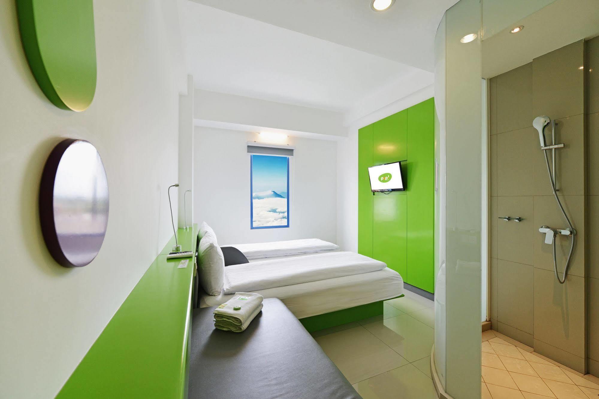 Pop! Hotel Malioboro - Джокякарта Екстериор снимка