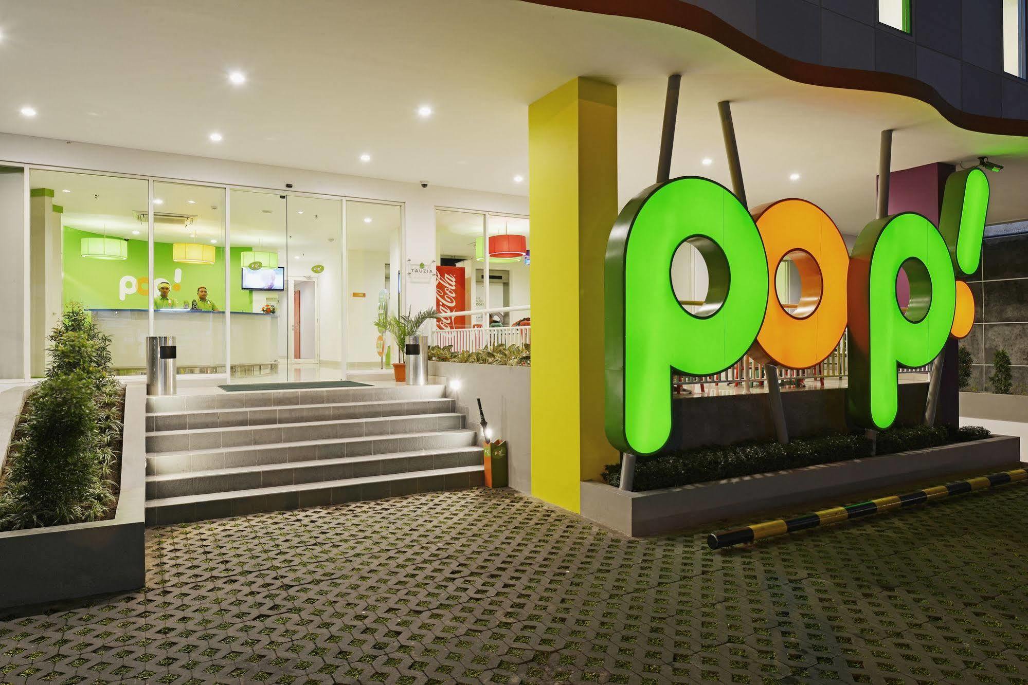 Pop! Hotel Malioboro - Джокякарта Екстериор снимка